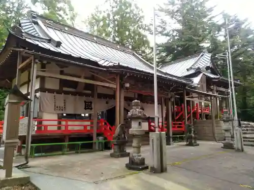 願満社の本殿・本堂