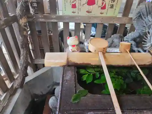 戸越八幡神社の{uncategorized: "未分類", other: "その他", undefined: "問題あり", building: "その他建物", grave: "お墓", sacred_gate: "鳥居", guardian: "狛犬", statue: "像", buddha: "仏像", history: "歴史", nature: "自然", garden: "庭園", animal: "動物", pagoda: "塔", temizu: "手水舎", mountain_gate: "山門・神門", sanctuary: "本殿・本堂", subordinate: "末社・摂社", art: "芸術", scenery: "景色", jizo: "地蔵", ema: "絵馬", goshuin: "御朱印", omikuji: "おみくじ", items: "授与品その他", amulet: "お守り", goshuincho: "御朱印帳", eats: "食事", festival: "お祭り", votive_dance: "神楽", shichigosan: "七五三参", wedding: "結婚式", experience: "体験その他", initially: "初詣", around: "周辺", anti_infection: "感染症対策"}