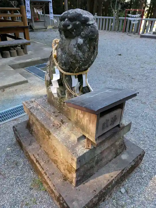 龍口神社の{uncategorized: "未分類", other: "その他", undefined: "問題あり", building: "その他建物", grave: "お墓", sacred_gate: "鳥居", guardian: "狛犬", statue: "像", buddha: "仏像", history: "歴史", nature: "自然", garden: "庭園", animal: "動物", pagoda: "塔", temizu: "手水舎", mountain_gate: "山門・神門", sanctuary: "本殿・本堂", subordinate: "末社・摂社", art: "芸術", scenery: "景色", jizo: "地蔵", ema: "絵馬", goshuin: "御朱印", omikuji: "おみくじ", items: "授与品その他", amulet: "お守り", goshuincho: "御朱印帳", eats: "食事", festival: "お祭り", votive_dance: "神楽", shichigosan: "七五三参", wedding: "結婚式", experience: "体験その他", initially: "初詣", around: "周辺", anti_infection: "感染症対策"}