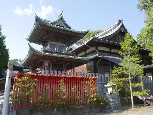 甲宗八幡宮の本殿