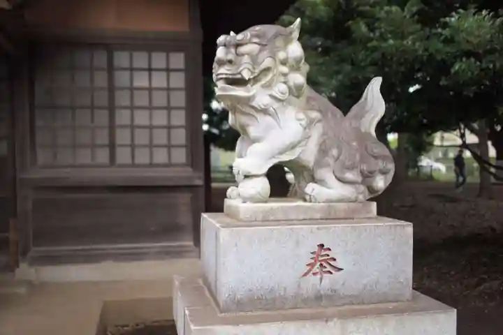 日進神社の狛犬