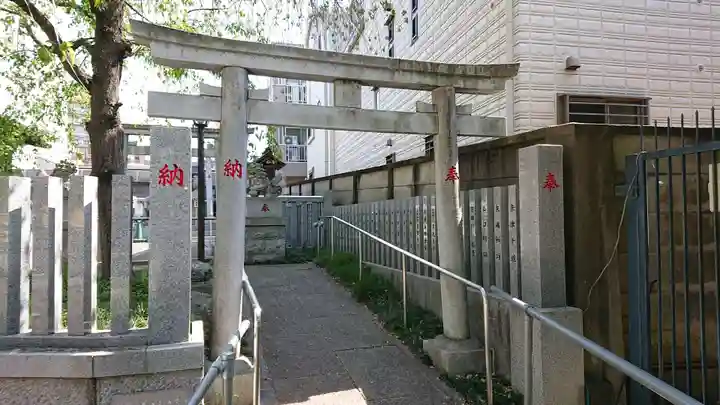 荻窪白山神社の鳥居