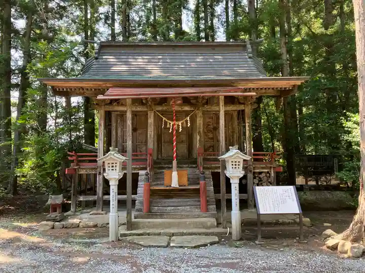涼ケ岡八幡神社の末社・摂社