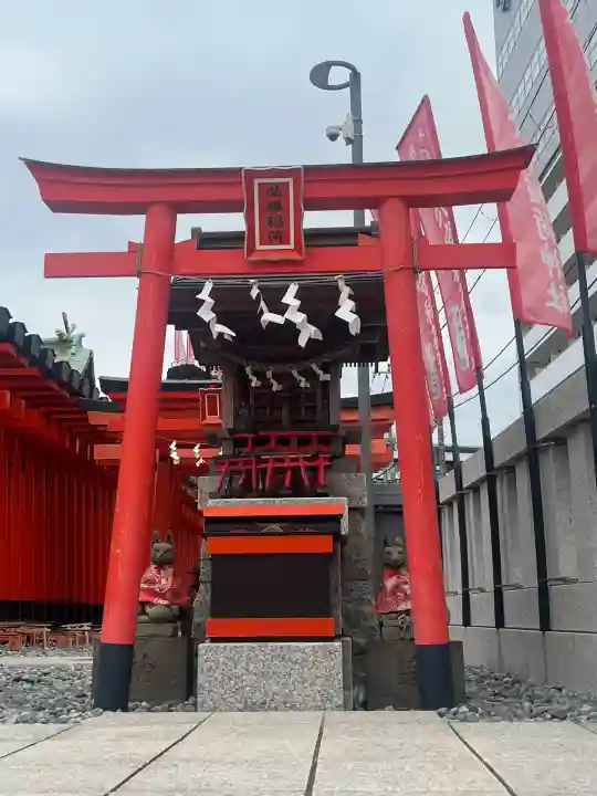 東京羽田 穴守稲荷神社の{uncategorized: "未分類", other: "その他", undefined: "問題あり", building: "その他建物", grave: "お墓", sacred_gate: "鳥居", guardian: "狛犬", statue: "像", buddha: "仏像", history: "歴史", nature: "自然", garden: "庭園", animal: "動物", pagoda: "塔", temizu: "手水舎", mountain_gate: "山門・神門", sanctuary: "本殿・本堂", subordinate: "末社・摂社", art: "芸術", scenery: "景色", jizo: "地蔵", ema: "絵馬", goshuin: "御朱印", omikuji: "おみくじ", items: "授与品その他", amulet: "お守り", goshuincho: "御朱印帳", eats: "食事", festival: "お祭り", votive_dance: "神楽", shichigosan: "七五三参", wedding: "結婚式", experience: "体験その他", initially: "初詣", around: "周辺", anti_infection: "感染症対策"}