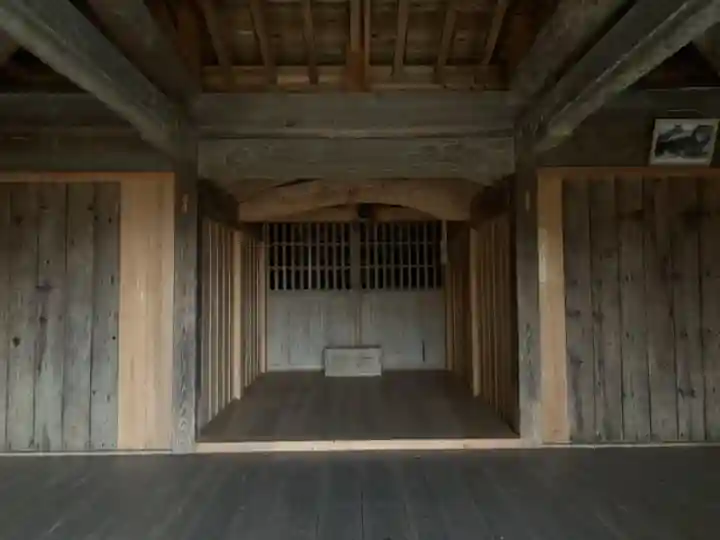 久保神社の本殿・本堂