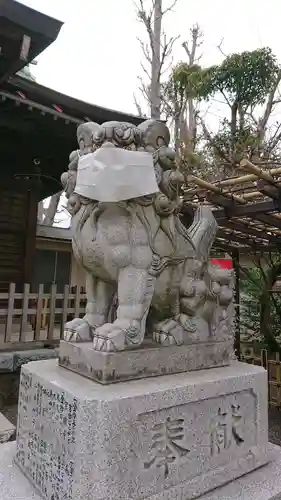 お三の宮日枝神社の狛犬