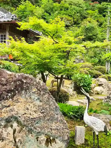 達身寺の庭園