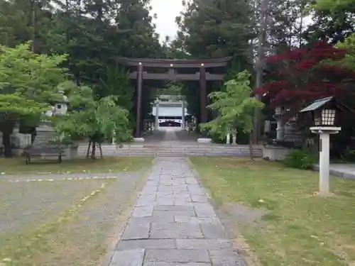 山梨縣護國神社の建物その他