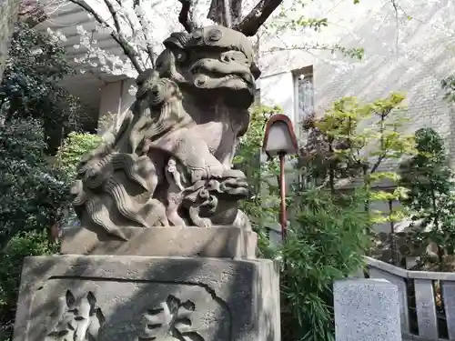 雉子神社の狛犬