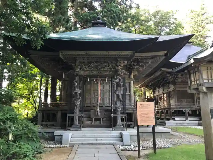 出羽神社(出羽三山神社)~三神合祭殿~(山形県)