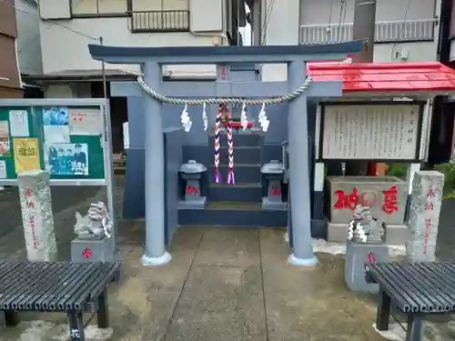 本宮神社の鳥居