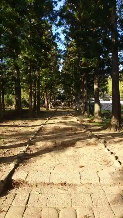 鶏足寺のその他建物