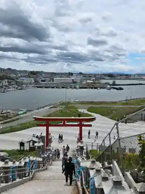 蕪嶋神社の{uncategorized: "未分類", other: "その他", undefined: "問題あり", building: "その他建物", grave: "お墓", sacred_gate: "鳥居", guardian: "狛犬", statue: "像", buddha: "仏像", history: "歴史", nature: "自然", garden: "庭園", animal: "動物", pagoda: "塔", temizu: "手水舎", mountain_gate: "山門・神門", sanctuary: "本殿・本堂", subordinate: "末社・摂社", art: "芸術", scenery: "景色", jizo: "地蔵", ema: "絵馬", goshuin: "御朱印", omikuji: "おみくじ", items: "授与品その他", amulet: "お守り", goshuincho: "御朱印帳", eats: "食事", festival: "お祭り", votive_dance: "神楽", shichigosan: "七五三参", wedding: "結婚式", experience: "体験その他", initially: "初詣", around: "周辺", anti_infection: "感染症対策"}