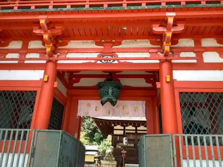 長等神社の山門・神門