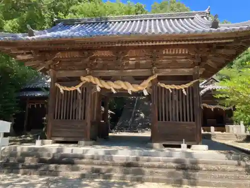 國津比古命神社の山門