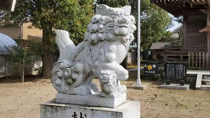 八幡神社の狛犬