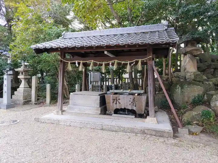 稲荷神社の手水舎