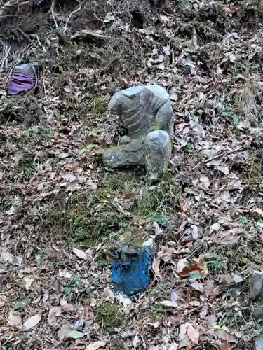 岩屋神社の像