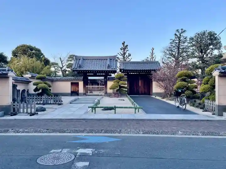 蓮花寺の{uncategorized: "未分類", other: "その他", undefined: "問題あり", building: "その他建物", grave: "お墓", sacred_gate: "鳥居", guardian: "狛犬", statue: "像", buddha: "仏像", history: "歴史", nature: "自然", garden: "庭園", animal: "動物", pagoda: "塔", temizu: "手水舎", mountain_gate: "山門・神門", sanctuary: "本殿・本堂", subordinate: "末社・摂社", art: "芸術", scenery: "景色", jizo: "地蔵", ema: "絵馬", goshuin: "御朱印", omikuji: "おみくじ", items: "授与品その他", amulet: "お守り", goshuincho: "御朱印帳", eats: "食事", festival: "お祭り", votive_dance: "神楽", shichigosan: "七五三参", wedding: "結婚式", experience: "体験その他", initially: "初詣", around: "周辺", anti_infection: "感染症対策"}