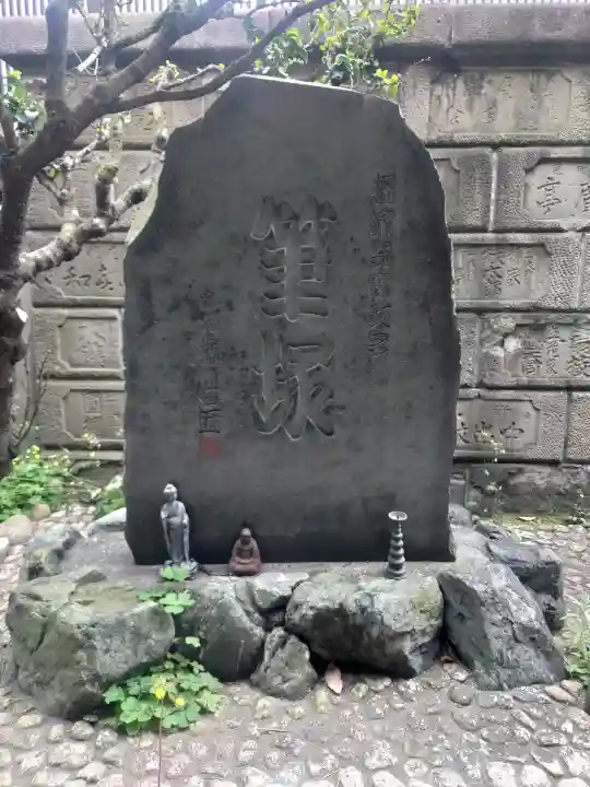 海雲寺の{uncategorized: "未分類", other: "その他", undefined: "問題あり", building: "その他建物", grave: "お墓", sacred_gate: "鳥居", guardian: "狛犬", statue: "像", buddha: "仏像", history: "歴史", nature: "自然", garden: "庭園", animal: "動物", pagoda: "塔", temizu: "手水舎", mountain_gate: "山門・神門", sanctuary: "本殿・本堂", subordinate: "末社・摂社", art: "芸術", scenery: "景色", jizo: "地蔵", ema: "絵馬", goshuin: "御朱印", omikuji: "おみくじ", items: "授与品その他", amulet: "お守り", goshuincho: "御朱印帳", eats: "食事", festival: "お祭り", votive_dance: "神楽", shichigosan: "七五三参", wedding: "結婚式", experience: "体験その他", initially: "初詣", around: "周辺", anti_infection: "感染症対策"}