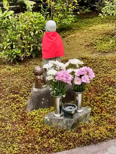 榮攝院（栄摂院）の地蔵