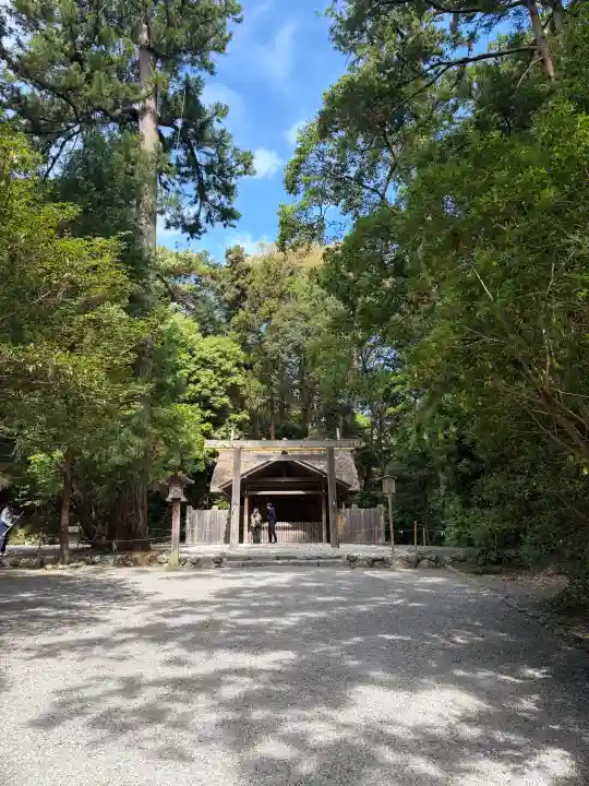 土宮(豊受大神宮別宮)の{uncategorized: "未分類", other: "その他", undefined: "問題あり", building: "その他建物", grave: "お墓", sacred_gate: "鳥居", guardian: "狛犬", statue: "像", buddha: "仏像", history: "歴史", nature: "自然", garden: "庭園", animal: "動物", pagoda: "塔", temizu: "手水舎", mountain_gate: "山門・神門", sanctuary: "本殿・本堂", subordinate: "末社・摂社", art: "芸術", scenery: "景色", jizo: "地蔵", ema: "絵馬", goshuin: "御朱印", omikuji: "おみくじ", items: "授与品その他", amulet: "お守り", goshuincho: "御朱印帳", eats: "食事", festival: "お祭り", votive_dance: "神楽", shichigosan: "七五三参", wedding: "結婚式", experience: "体験その他", initially: "初詣", around: "周辺", anti_infection: "感染症対策"}