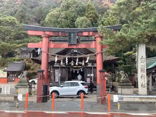 白鬚神社の鳥居