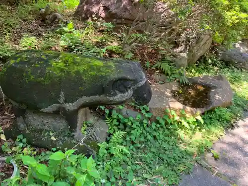 玉眞院玉川大師の像