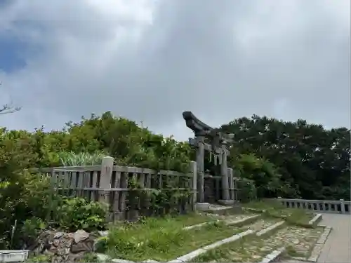 彌彦神社奥宮（御神廟）(新潟県)