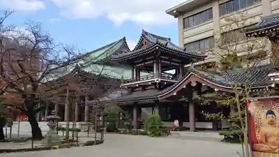 東長寺の本殿・本堂