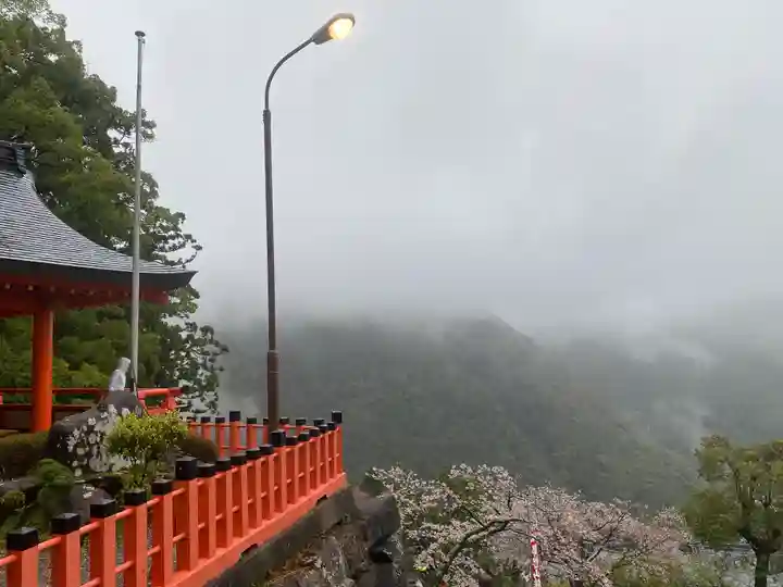 熊野那智大社(和歌山県)