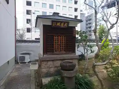 冷雲院の{uncategorized: "未分類", other: "その他", undefined: "問題あり", building: "その他建物", grave: "お墓", sacred_gate: "鳥居", guardian: "狛犬", statue: "像", buddha: "仏像", history: "歴史", nature: "自然", garden: "庭園", animal: "動物", pagoda: "塔", temizu: "手水舎", mountain_gate: "山門・神門", sanctuary: "本殿・本堂", subordinate: "末社・摂社", art: "芸術", scenery: "景色", jizo: "地蔵", ema: "絵馬", goshuin: "御朱印", omikuji: "おみくじ", items: "授与品その他", amulet: "お守り", goshuincho: "御朱印帳", eats: "食事", festival: "お祭り", votive_dance: "神楽", shichigosan: "七五三参", wedding: "結婚式", experience: "体験その他", initially: "初詣", around: "周辺", anti_infection: "感染症対策"}