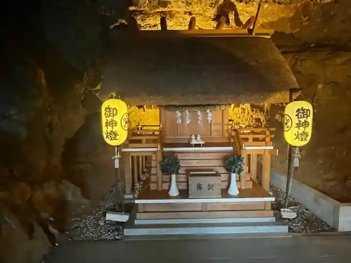 安乎岩戸神社(旧表記:安乎岩戸信龍神社)(兵庫県)