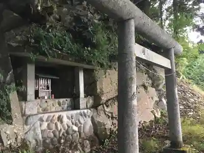 三峯神社の末社・摂社