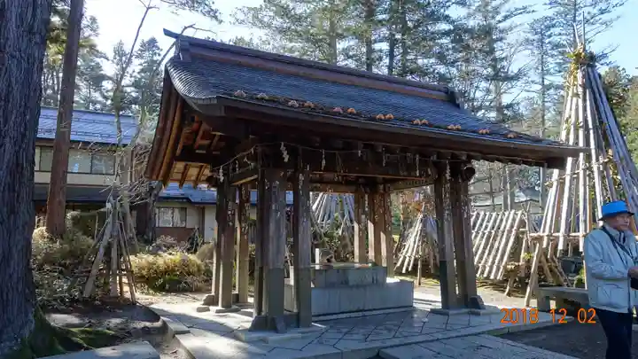 上杉神社の手水舎