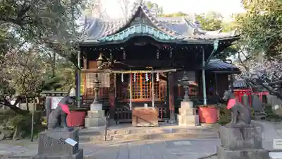 三囲神社の本殿・本堂