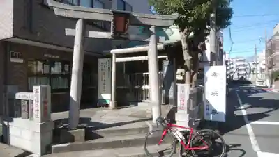 深川稲荷神社の鳥居