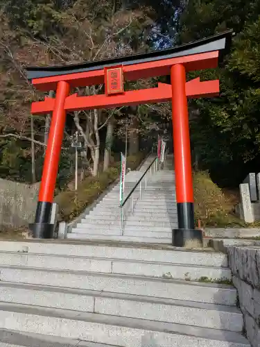 塩田八幡宮の{uncategorized: "未分類", other: "その他", undefined: "問題あり", building: "その他建物", grave: "お墓", sacred_gate: "鳥居", guardian: "狛犬", statue: "像", buddha: "仏像", history: "歴史", nature: "自然", garden: "庭園", animal: "動物", pagoda: "塔", temizu: "手水舎", mountain_gate: "山門・神門", sanctuary: "本殿・本堂", subordinate: "末社・摂社", art: "芸術", scenery: "景色", jizo: "地蔵", ema: "絵馬", goshuin: "御朱印", omikuji: "おみくじ", items: "授与品その他", amulet: "お守り", goshuincho: "御朱印帳", eats: "食事", festival: "お祭り", votive_dance: "神楽", shichigosan: "七五三参", wedding: "結婚式", experience: "体験その他", initially: "初詣", around: "周辺", anti_infection: "感染症対策"}