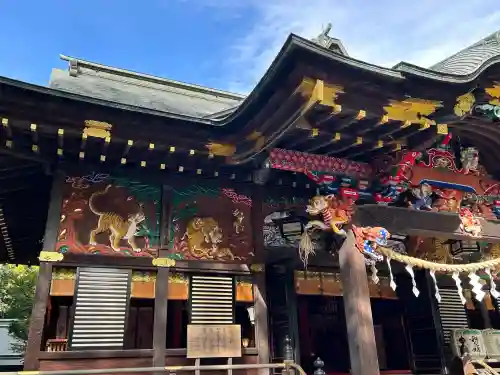 秩父神社の{uncategorized: "未分類", other: "その他", undefined: "問題あり", building: "その他建物", grave: "お墓", sacred_gate: "鳥居", guardian: "狛犬", statue: "像", buddha: "仏像", history: "歴史", nature: "自然", garden: "庭園", animal: "動物", pagoda: "塔", temizu: "手水舎", mountain_gate: "山門・神門", sanctuary: "本殿・本堂", subordinate: "末社・摂社", art: "芸術", scenery: "景色", jizo: "地蔵", ema: "絵馬", goshuin: "御朱印", omikuji: "おみくじ", items: "授与品その他", amulet: "お守り", goshuincho: "御朱印帳", eats: "食事", festival: "お祭り", votive_dance: "神楽", shichigosan: "七五三参", wedding: "結婚式", experience: "体験その他", initially: "初詣", around: "周辺", anti_infection: "感染症対策"}