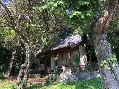 頼政神社の本殿・本堂