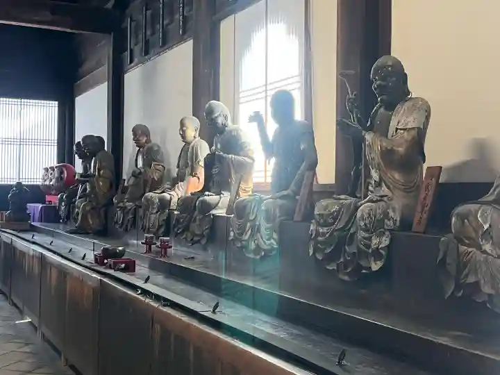 萬福寺の{uncategorized: "未分類", other: "その他", undefined: "問題あり", building: "その他建物", grave: "お墓", sacred_gate: "鳥居", guardian: "狛犬", statue: "像", buddha: "仏像", history: "歴史", nature: "自然", garden: "庭園", animal: "動物", pagoda: "塔", temizu: "手水舎", mountain_gate: "山門・神門", sanctuary: "本殿・本堂", subordinate: "末社・摂社", art: "芸術", scenery: "景色", jizo: "地蔵", ema: "絵馬", goshuin: "御朱印", omikuji: "おみくじ", items: "授与品その他", amulet: "お守り", goshuincho: "御朱印帳", eats: "食事", festival: "お祭り", votive_dance: "神楽", shichigosan: "七五三参", wedding: "結婚式", experience: "体験その他", initially: "初詣", around: "周辺", anti_infection: "感染症対策"}