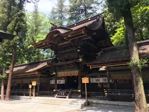 諏訪大社下社春宮の本殿・本堂