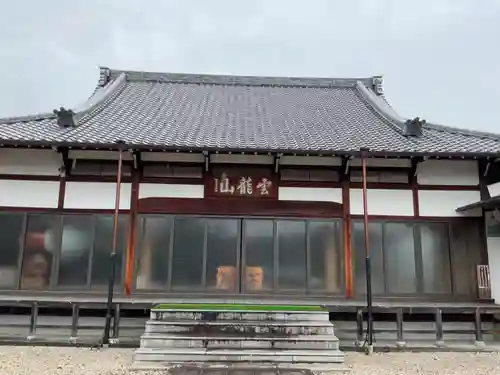 藏春寺の本殿・本堂