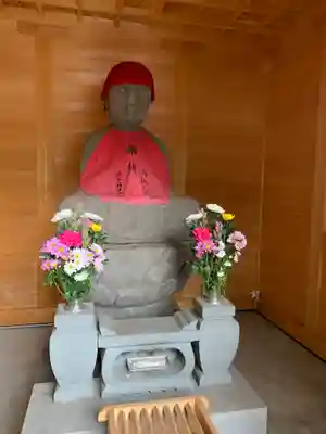 赤門の寺　法蔵寺の地蔵