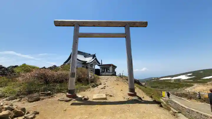 刈田嶺神社(奥宮)の鳥居