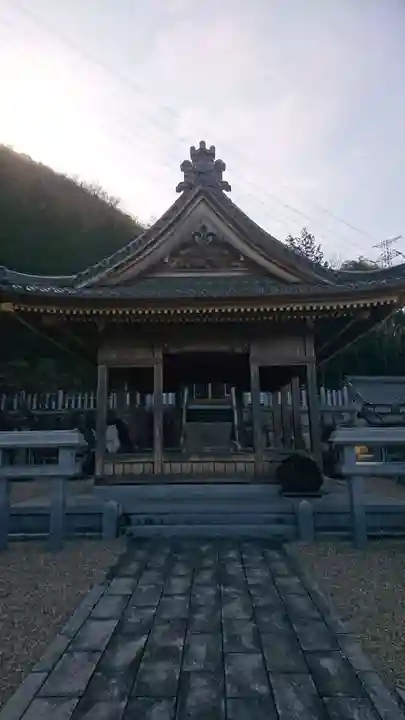 神明神社の本殿・本堂