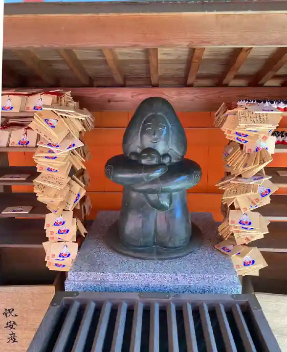 種貸社(住吉大社末社)の像