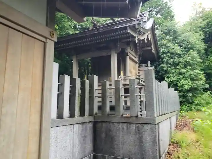 八事御嶽神社の本殿・本堂