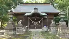 薩都神社の本殿