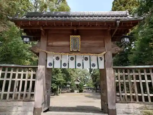 菅田神社の山門